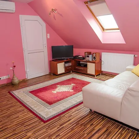 Kaman Vendeghaz Apartamento Alsópáhok