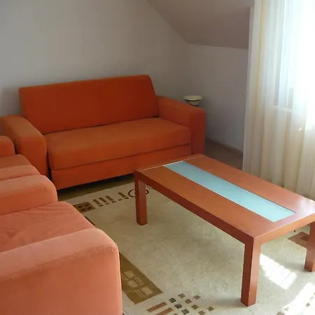 Kaman Vendeghaz Alsópáhok