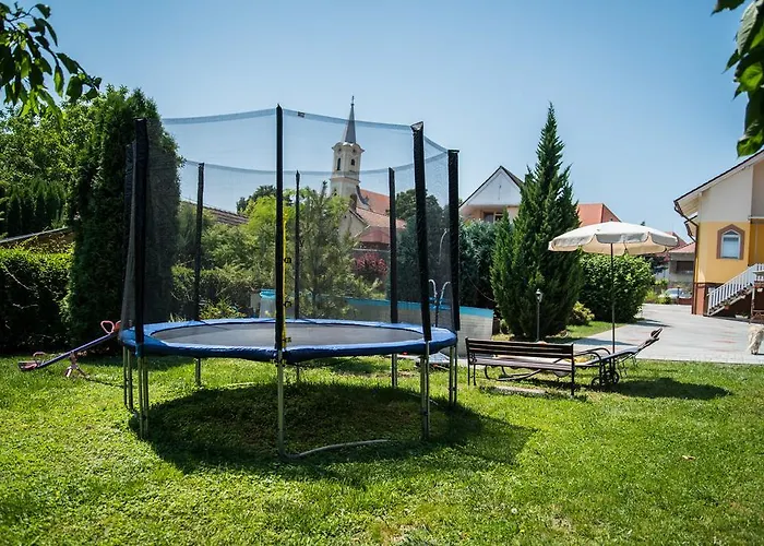 Kaman Vendeghaz Alsópáhok