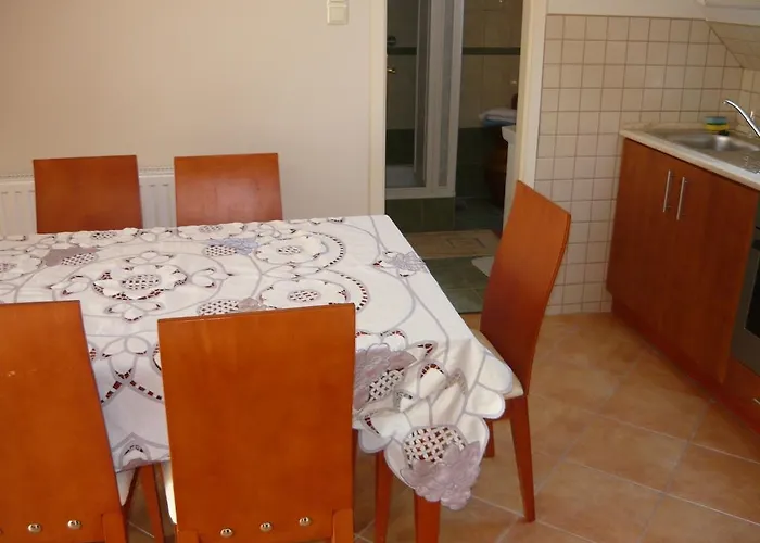 Apartment Kaman Vendeghaz Alsópáhok