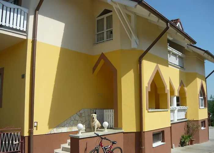 Kaman Vendeghaz Alsópáhok